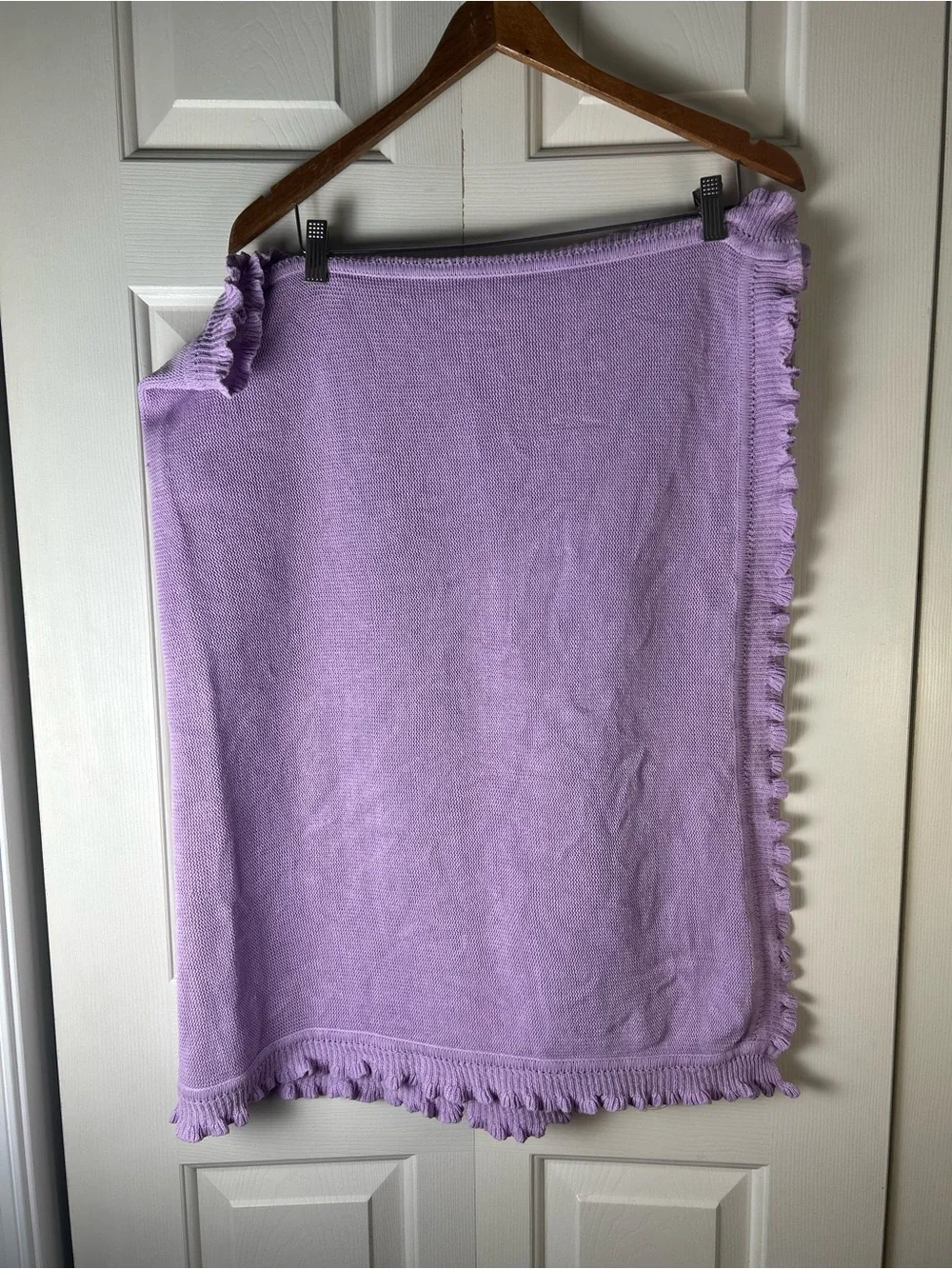 Expectations by Baby Martex Solid Purple Blanket Sweater Knit Ruffle Edge Lovey